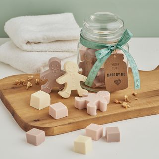 Making Gingerbread Man Soap Bars