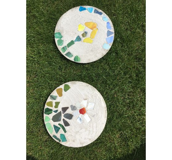 90_Julia_Trittplatten für den Garten