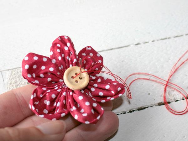 Blumen aus Stoff selber machen VBS Hobby