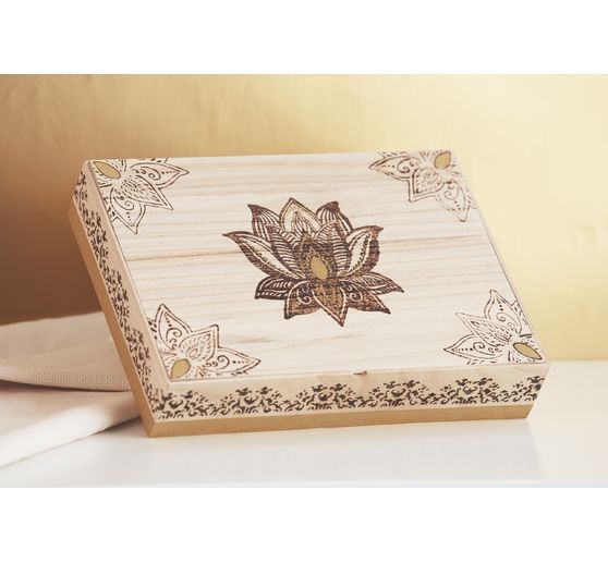 VBS Wooden box with loose lid
