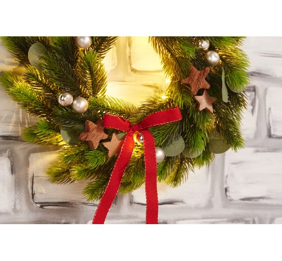 Weihnachtskugeln aus Glas am Draht