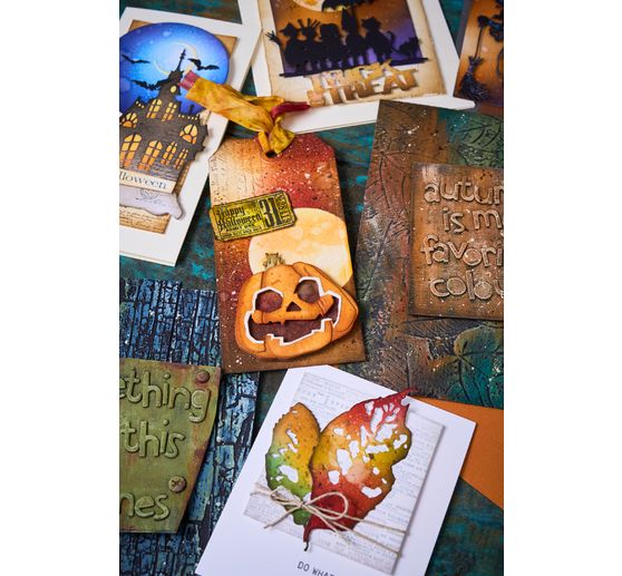 Sizzix Thinlits Punching template by Tim Holtz
