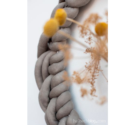 Knitted tube