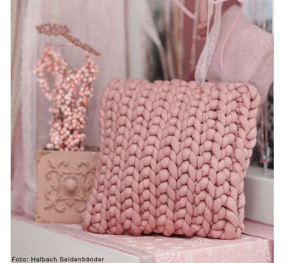 Knitted tube