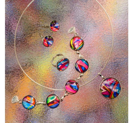 Cabochon earrings with hook