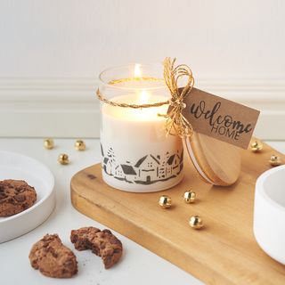 DIY glass candle with stencil motif